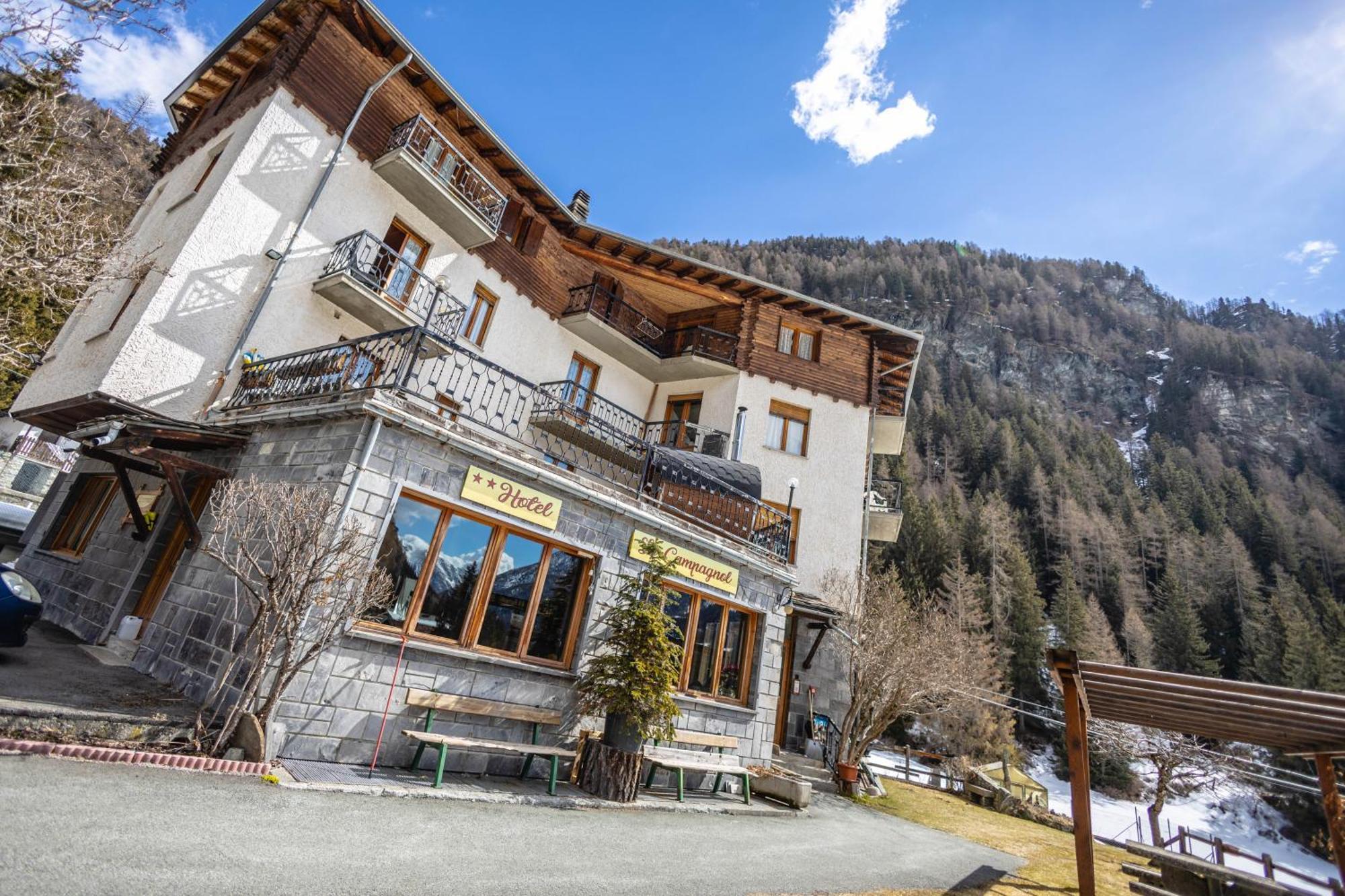 Hotel Le Campagnol Champoluc Exterior foto